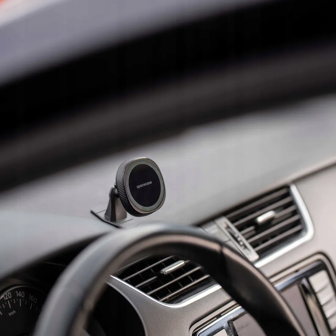 spacecase-car-holder-sc05-dash-console-magsafe-black