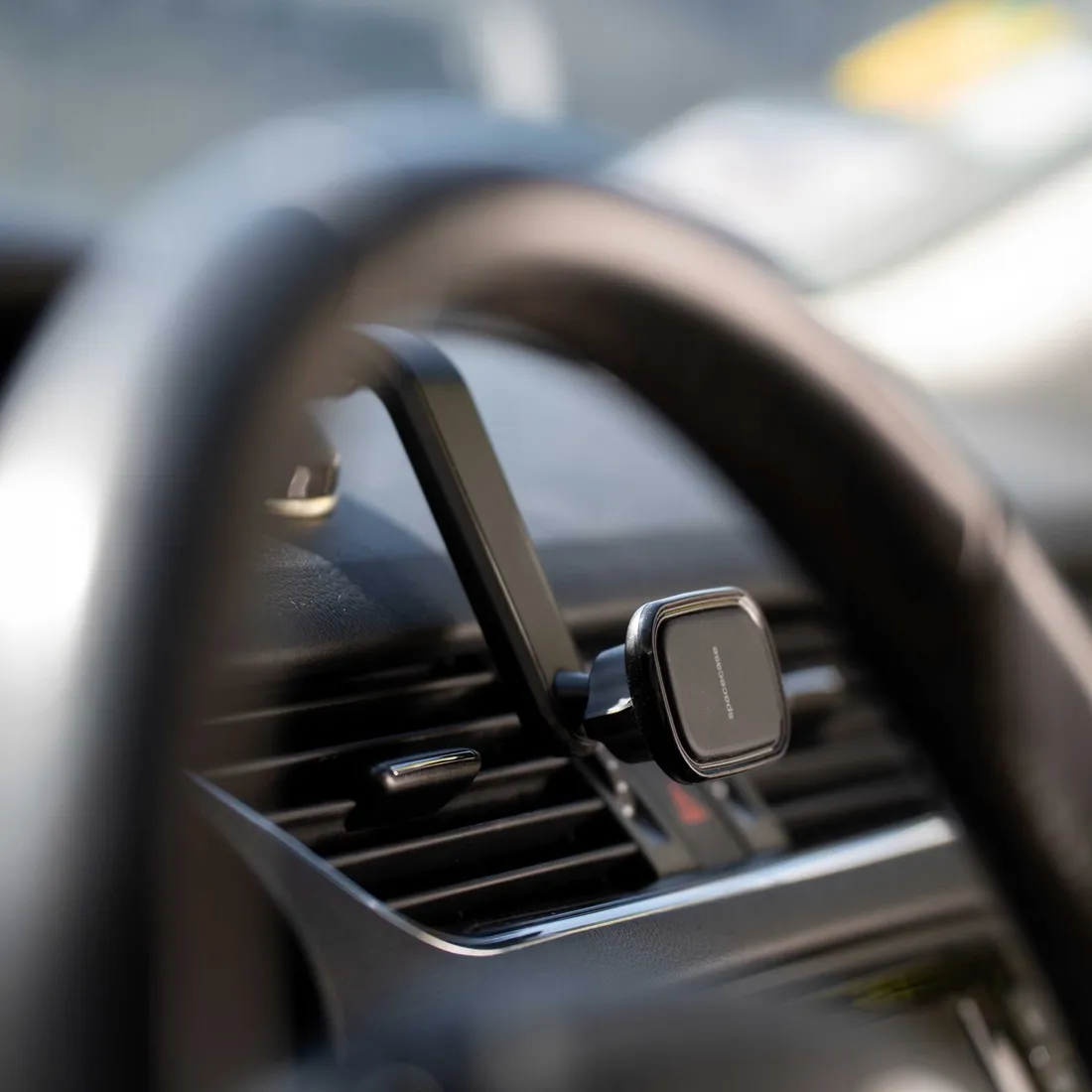 spacecase-car-holder-sc11-dash-magnetic-black