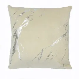 poszewka-welurowa-40x40-jasny-bez-marmurkowa-ze-srebrna-aplikacja-glamour