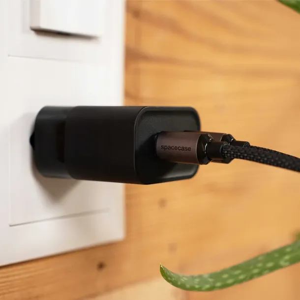 spacecase-usb-c-to-lightning-cable-1m-20w-cl05-stan-opakowania-oryginalne