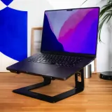 spacecase-laptop-aluminium-stand-black-stan-nowy