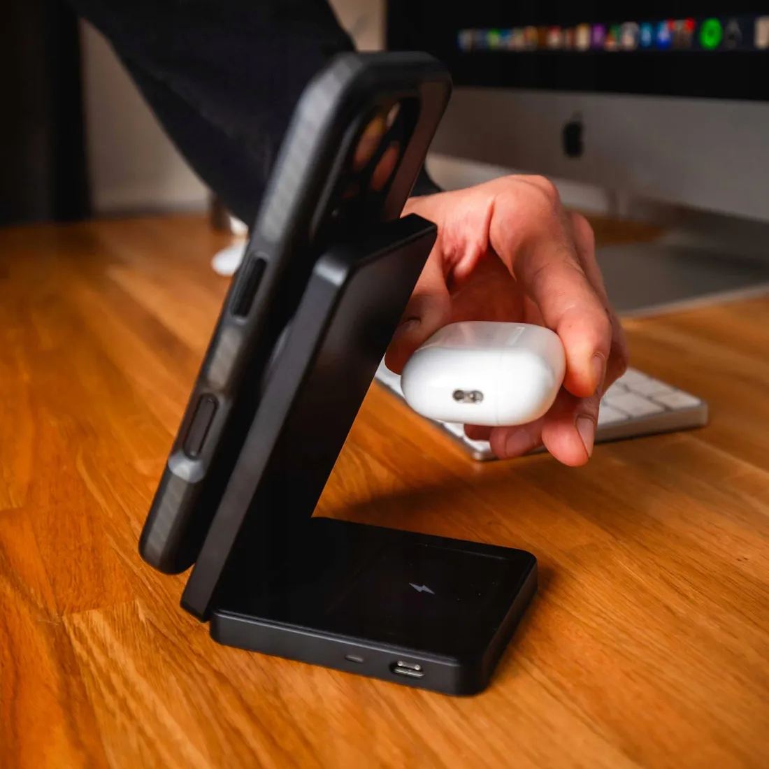 spacecase-wireless-charger-2in1-magcharge-wm5b-black