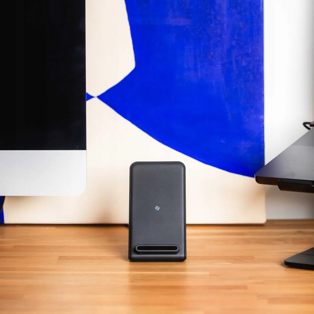 spacecase-wireless-charger-wm6b-black