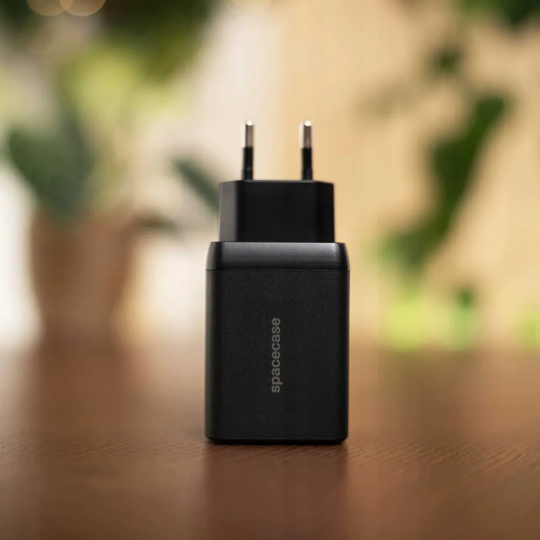 spacecase-usb-charger-65w-gan-sc008b-black