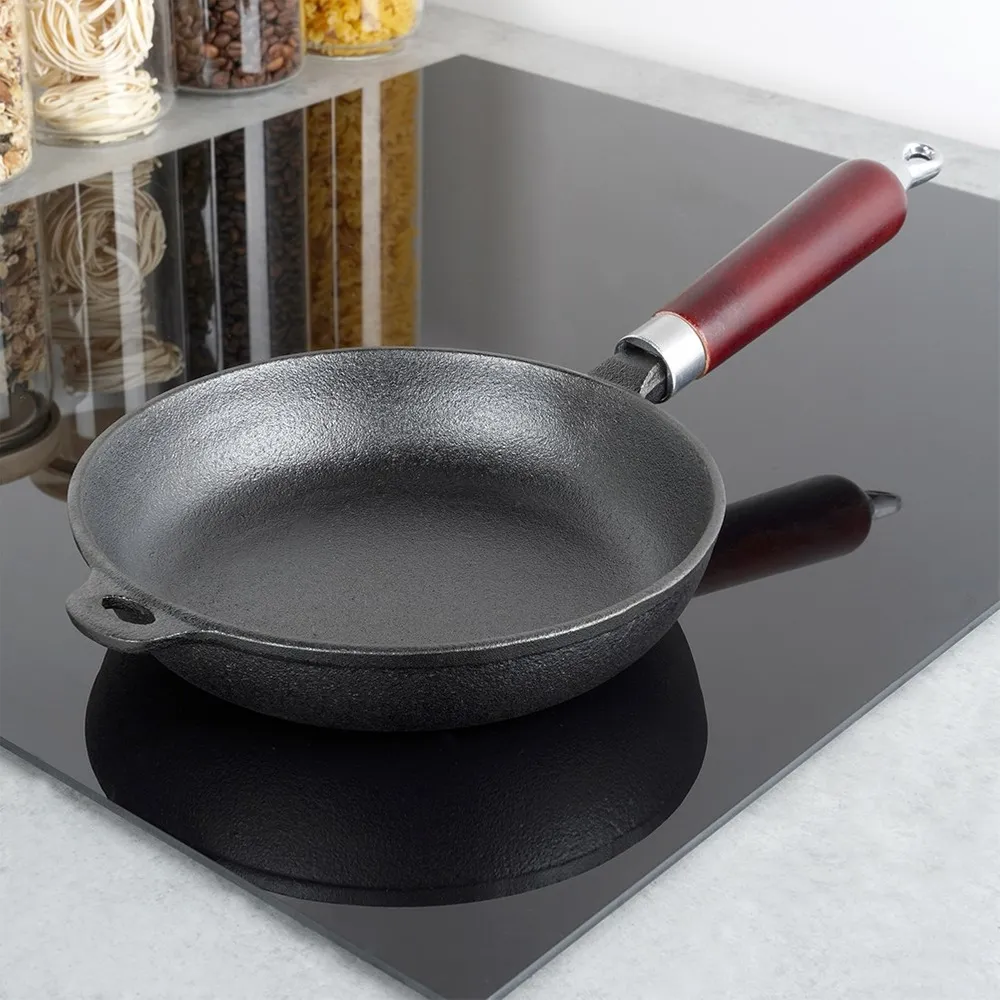 patelnia-zeliwna-cast-line-20-cm