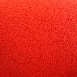 sztuczna-trawa-z-nopami-pemba-red-2m