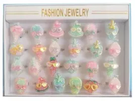swiecace-pierscionki-dla-dziewczynki-fashion-jewelry-24-sztuki