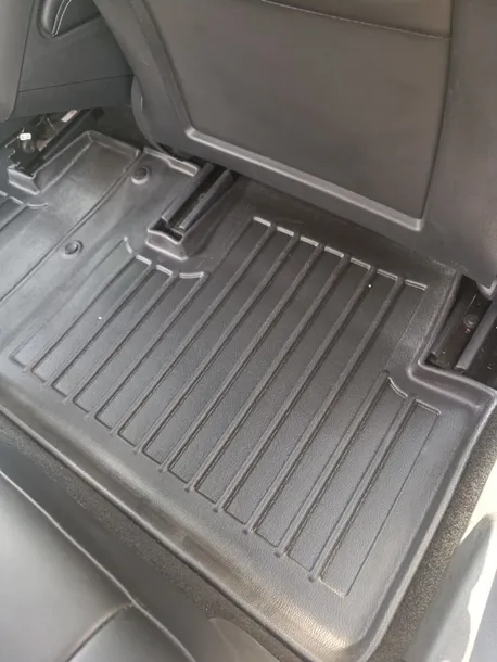 dywaniki-gumowe-3d-do-tesla-model-3-2017-kolor-czarny