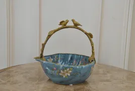 niebieski-porcelanowy-koszyk-koszyczek-patera-z-porcelany-porcelana
