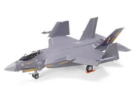 samolot-lockheed-martin-f-35c-lightning-ii-model-60794-tamiya