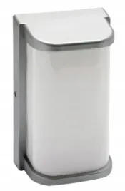 struhm-lampa-elewacyjna-przed-wejscie-norton