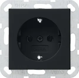 gniazdo-schuko-gira-system-55-czarny-matowy