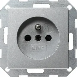 gira-gniazdo-poj-z-u-system-55-aluminium