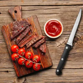 zabkowane-noze-do-stekow-pizzy-grilla-burgerow-noz-z-zabkami-zestaw-komplet