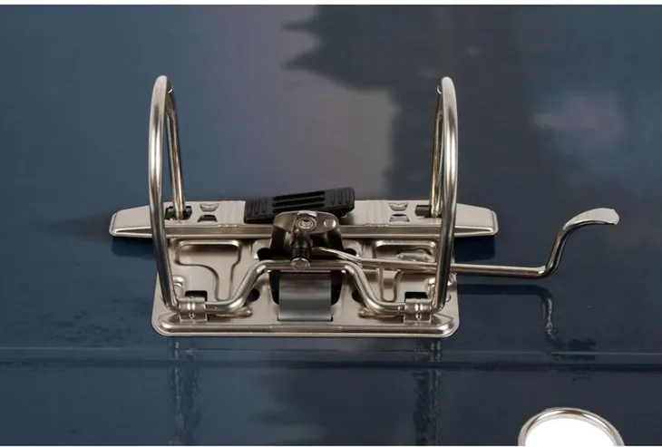 segregator-a4-70-londyn-bohater-brak