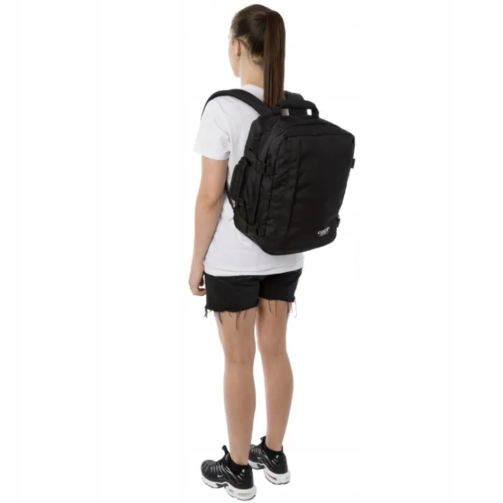 plecak-kabinowy-cabinzero-mini-28l-absolute-black-stan-nowy