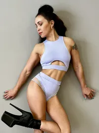 top-do-pole-dance-z-wycieciem-pod-biustem-xs-s-lawenda