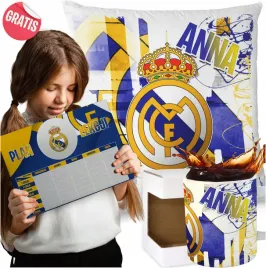 zestaw-poduszka-kubek-plan-lekcji-szkoly-real-madryt-madrid-klub-pilkarki