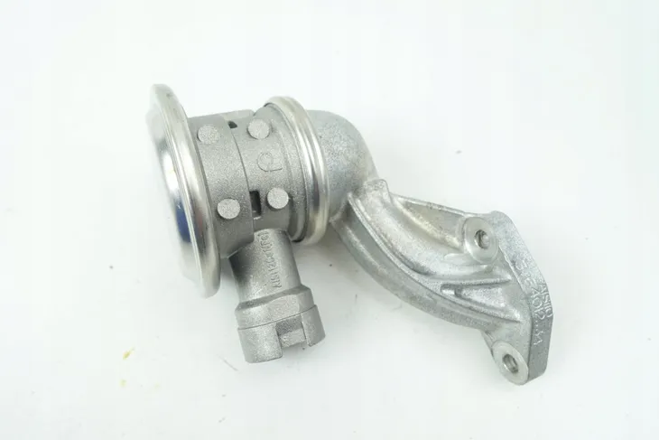pompa-elektr-pow-wtornego-pierburg-7-01318-24-0-numer-katalogowy-oryginalu-bmw-11-72-7-577-709-bmw-7-577-709