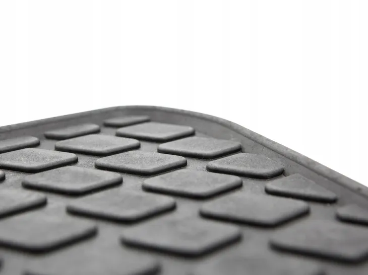 dywaniki-gumowe-do-bmw-5-e60-e61-2003-2010-marka-motohobby-stan-nowy