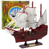 statek-model-kolekcjonerski-zaglowiec-czerwony-minimalny-wiek-dziecka-3-marka-leantoys