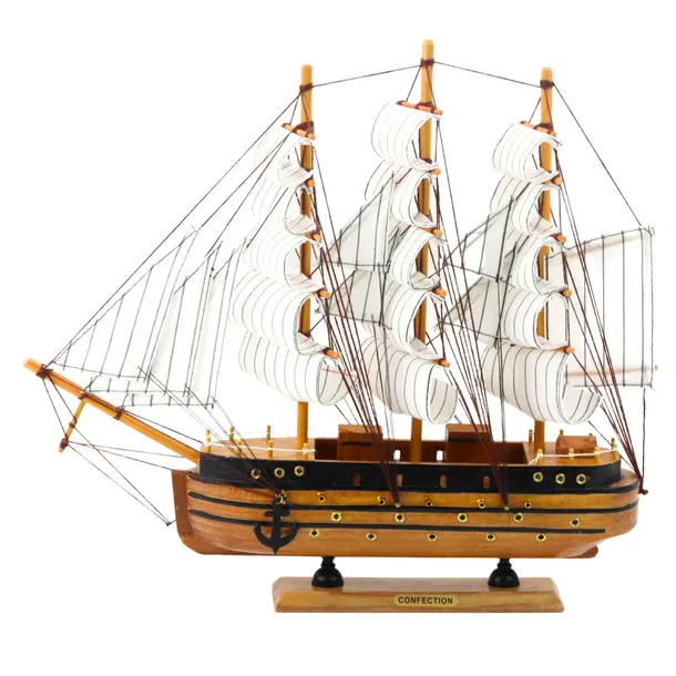 statek-model-kolekcjonerski-zaglowiec-minimalny-wiek-dziecka-3-marka-leantoys