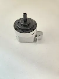 hydrostat-do-pralki-whirlpool-w11046575