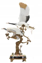 dwa-zurawie-w-locie-kolorowe-ptaki-figura-porcelanowa-porcelana-braz