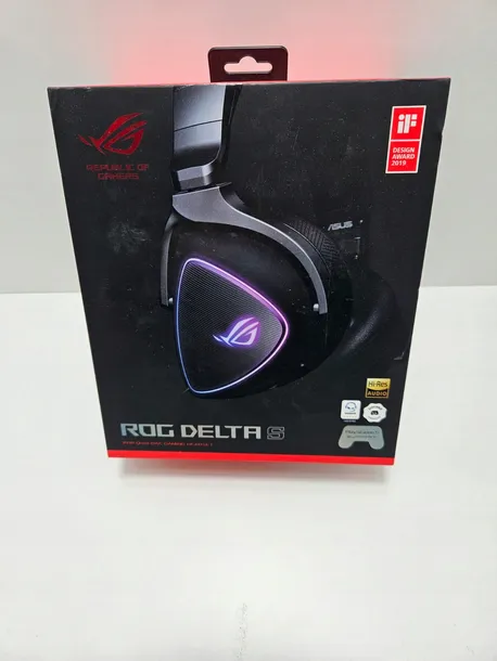 sluchawki-nauszne-asus-rog-delta-core-s-kolor-dominujacy-czarny