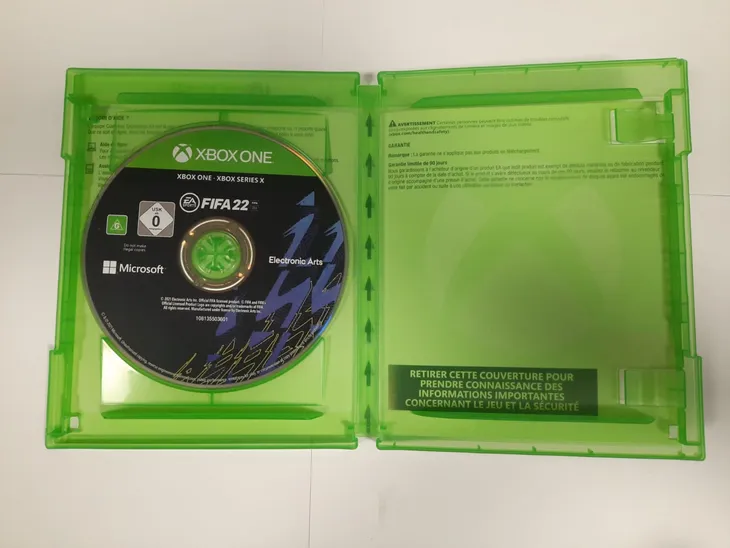 fifa-22-xbox-one-granice-wiekowe-pegi-3