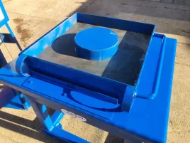 stol-wibracyjny-forma-podstawa-hydrantow-karkon