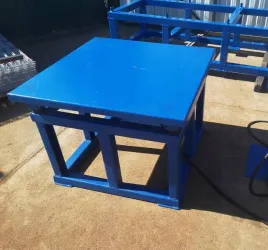 stol-wibracyjny-zaako-z-elektrowibratorem-karkon-100-cm-oli-producent