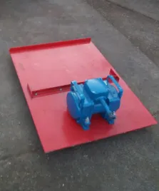 stol-wibracyjny-z-elektrowibratorem-karkon-100x72