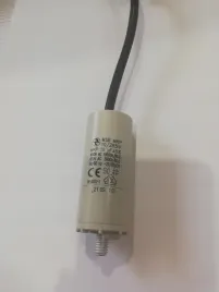 kondensator-rozruchowy-podajnika-10-uf