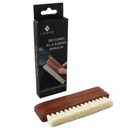 szczotka-antystatyczna-do-czyszczenia-plyt-winylowych-z-naturalnego-wlosia