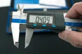 suwmiarka-elektroniczna-limit-150-mm-maksymalny-zakres-pomiaru-150-mm-kod-producenta-263960106