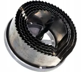 otwornica-do-drewna-uniwersalna-pila-koronowa-z-nasadkami-od-60-do-95-mm