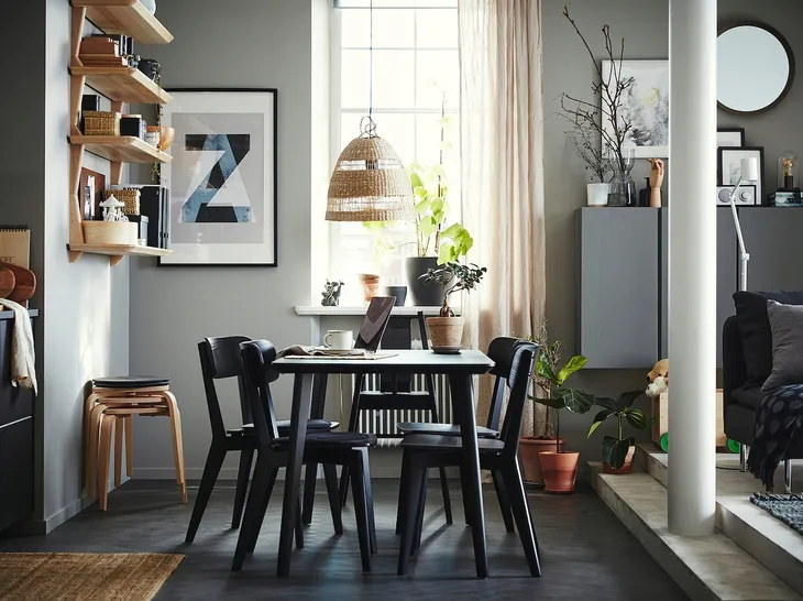krzeslo-czarne-ikea-kolor-obicia-czarny