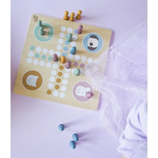 dla-dzieci-gra-podlogowa-chinczyk-zwierzaki-marka-leantoys-wiek-dziecka-4-lata