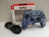 pad-powera-przewodowy-mewtwo-do-switch-stan-powystawowy