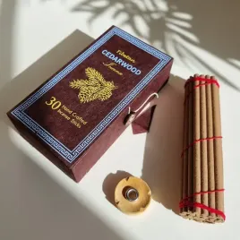 kadzidelko-himalajskie-drzewo-cedrowe