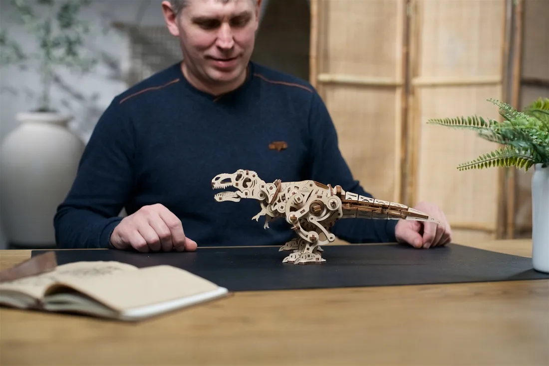 puzzle-3d-drewniane-tyranozaurus-rex-ugears