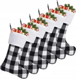 zestaw-6-skarpet-swiatecznych-w-kratke-na-boze-narodzenie-46cm-czarno-biale