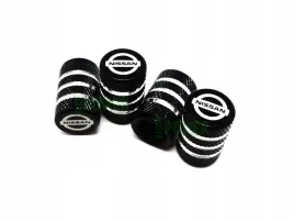 metalowe-nakretki-na-wentyle-do-nissan-czarne-trwale-luksusowe-logo-nissan