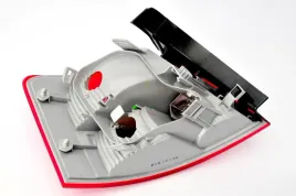 lampa-zespolonych-swiatel-tylnych-446-1910r-ue-dep