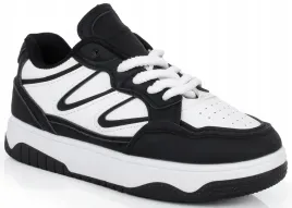 8905-czarne-sneakersy-trampki-klasyczne-na-platformie-sznurowane-39