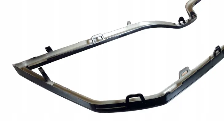 element-zderzaka-skoda-octavia-13-dpa-88531507402-numer-katalogowy-oryginalu-vag-5e0853761a-vag-5e0853761a-f9r