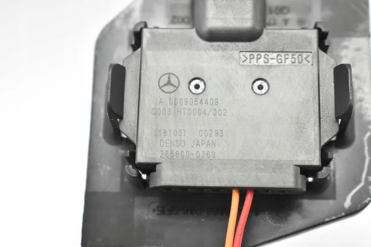 czujnik-temp-spalin-db-w205-15-13-mercedes-benz-a0009054409-wersja-europejska