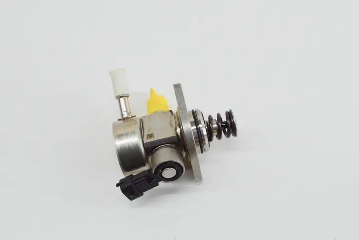 pompa-paliwa-ford-mondeo-15-14-ford-1884491-producent-czesci-ford-oe