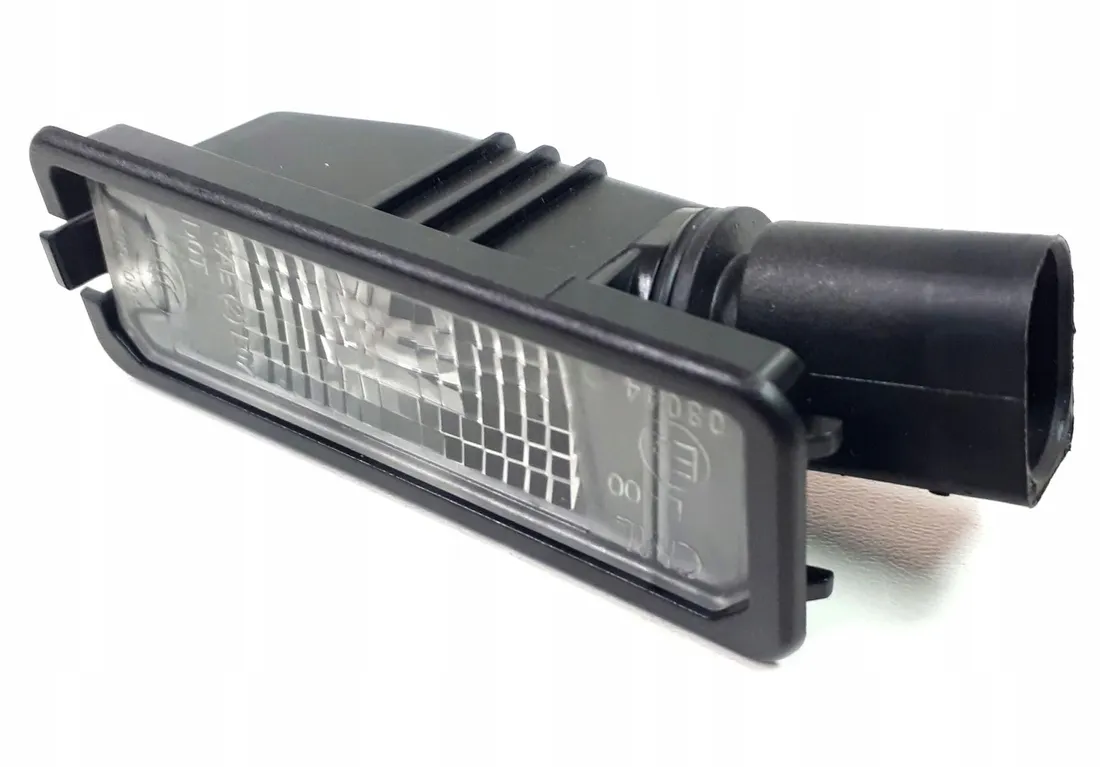 lampka-tablicy-rej-vw-golf-12-